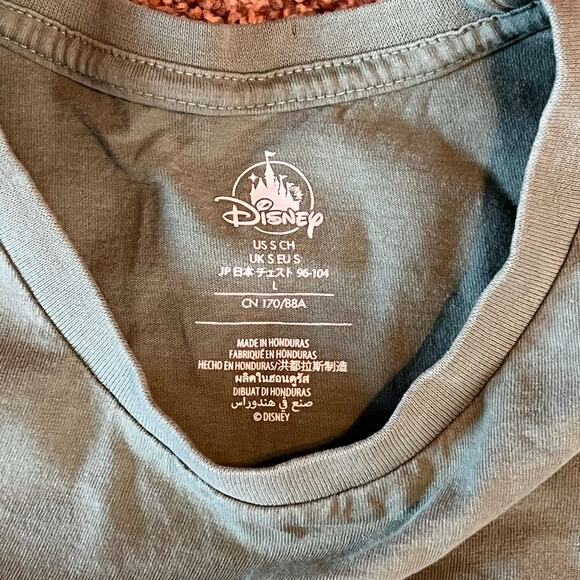 Disney Mickey Mouse "Sleigh What" Long Sleeve Holiday Tee.  Unisex Size Small - Picture 7 of 7